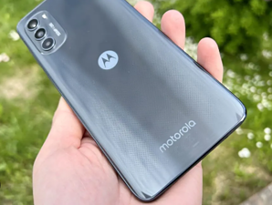 Motorola Moto G82 review,motorola moto g82,motorola latest phones,Specifications of the Motorola Moto G82,Features of the Motorola Moto G82