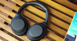 how to pair Sony headphones