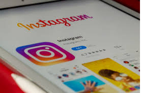 How to Perform a Reverse Image Search on an Instagram Post